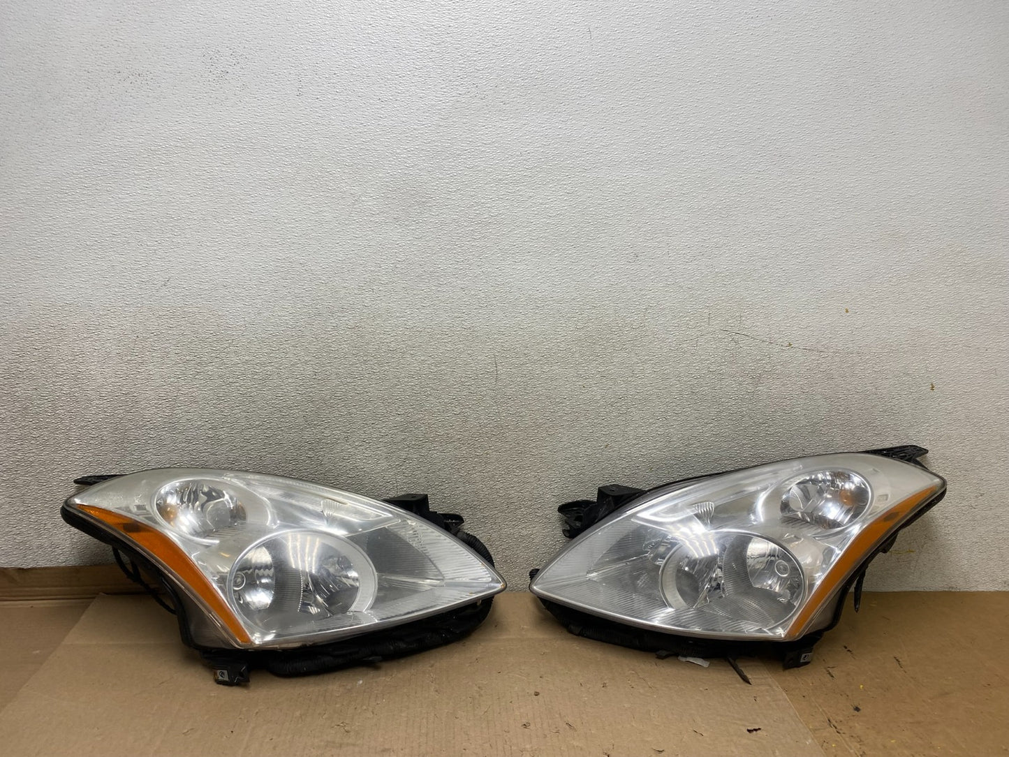 Sedan 2010 2011 2012 Nissan Altima Headlights Halogen Left+Right Side U6696 DW0