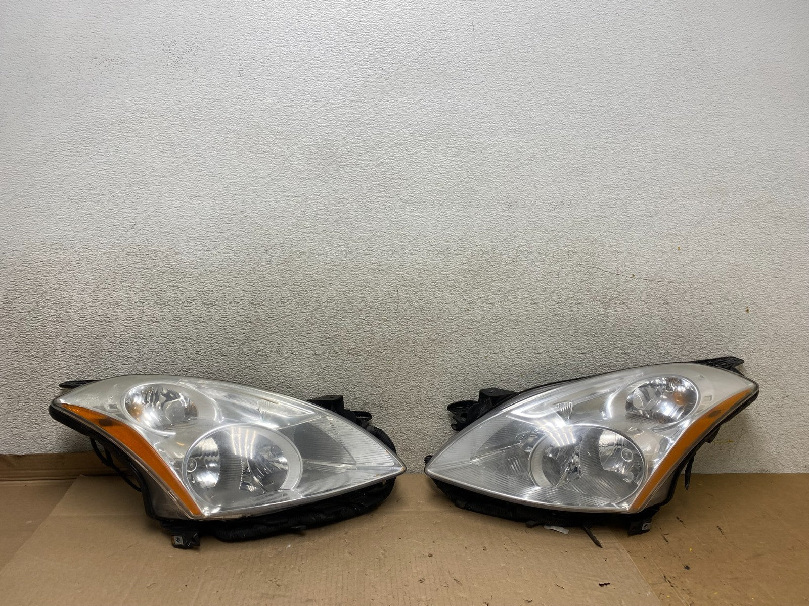 Sedan 2010 2011 2012 Nissan Altima Headlights Halogen Left+Right Side U6696 DW0