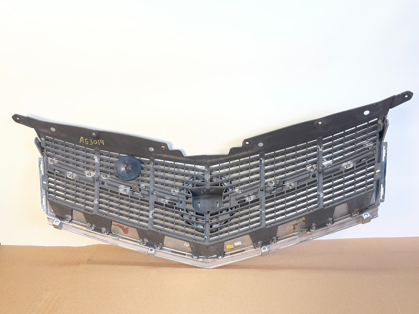 2010 2011 2012 Cadillac SRX Front Upper Grille Grill AG3014 DG3