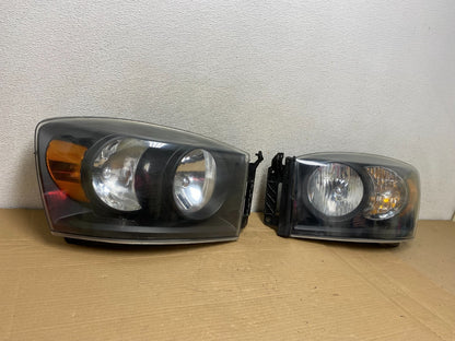 2006 to 2008 Dodge Ram Left+Right Side Set Halogen Headlights AG8919 DW1