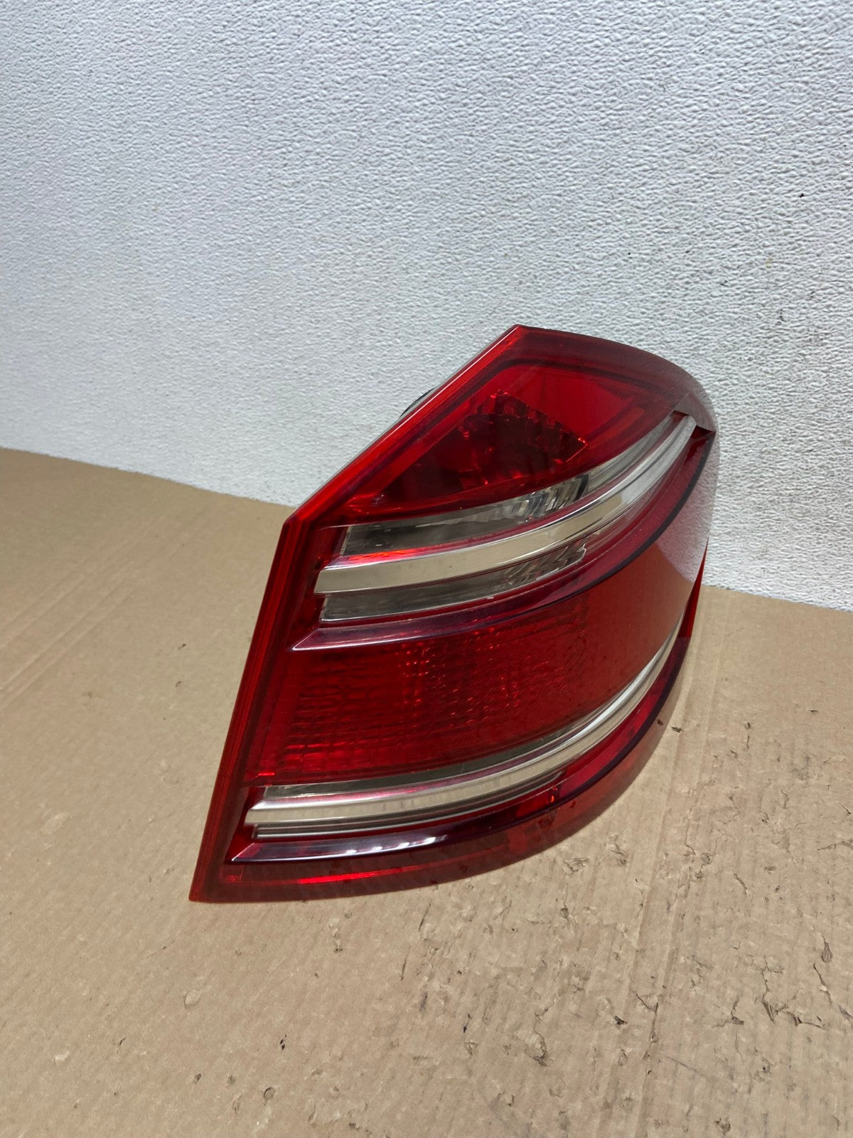 2007 to 2009 Mercedes GL-Class GL450 Right Passenger Tail Light AE9780 LK2