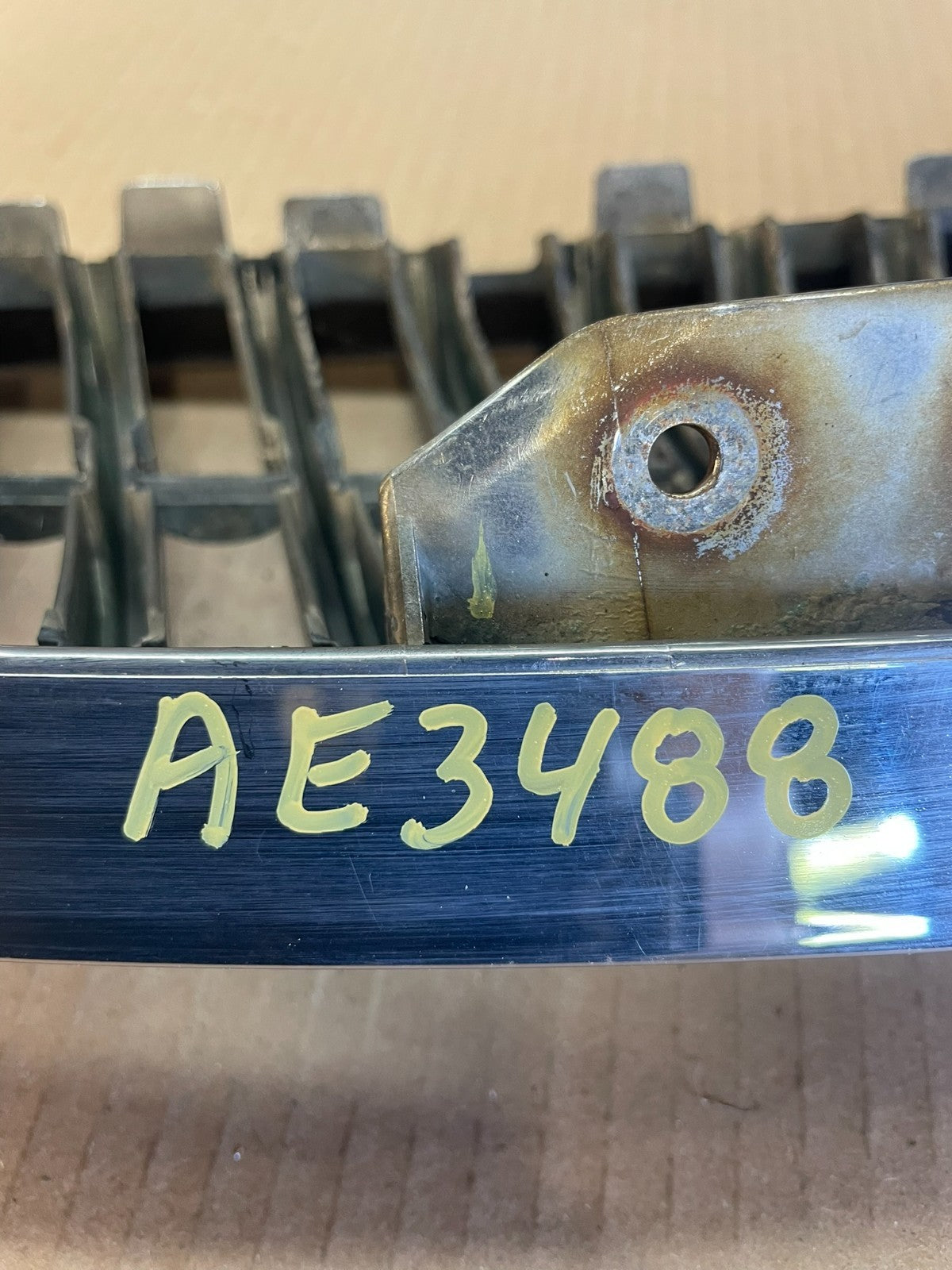 1998 to 2005 Lexus GS300 Front Upper Chrome Grill Grille AE3488 DG5