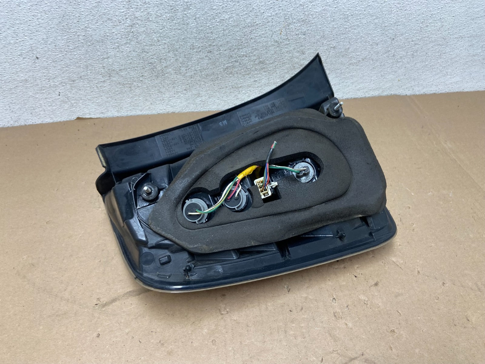 2006 to 2009 Toyota Prius Right Passenger Side Tail Light AG40915