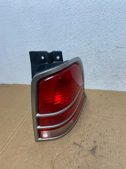 2004 to 2007 Mercury Monterey Right Passenger RH Side Tail Light AD3120 DG2