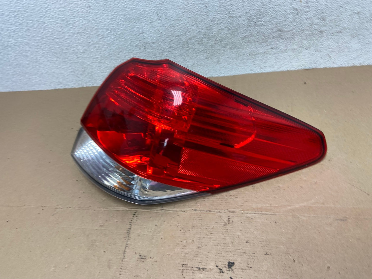 2010-2014 Subaru Outback Wagon Right Passenger Rh Side Tail Light AF4435 LK1