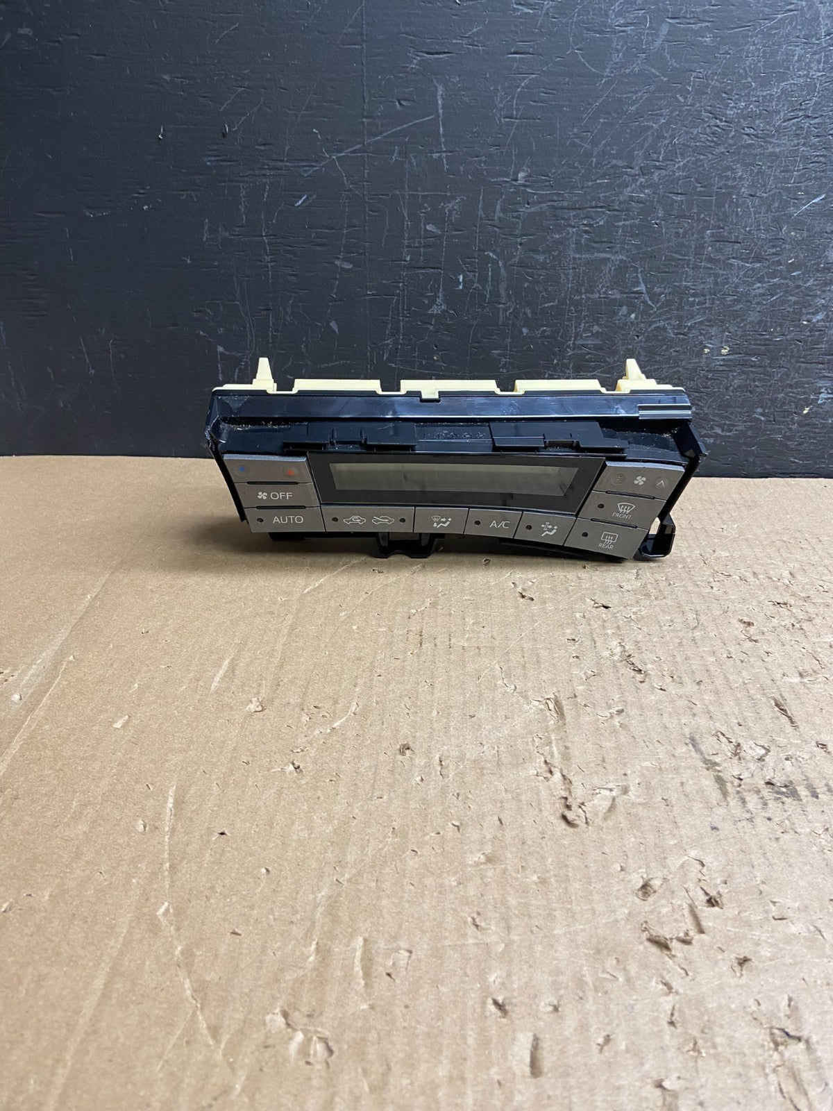 2010 to 2015 Toyota Prius A/C Heater Climate Control Unit Switch af1444 DG0