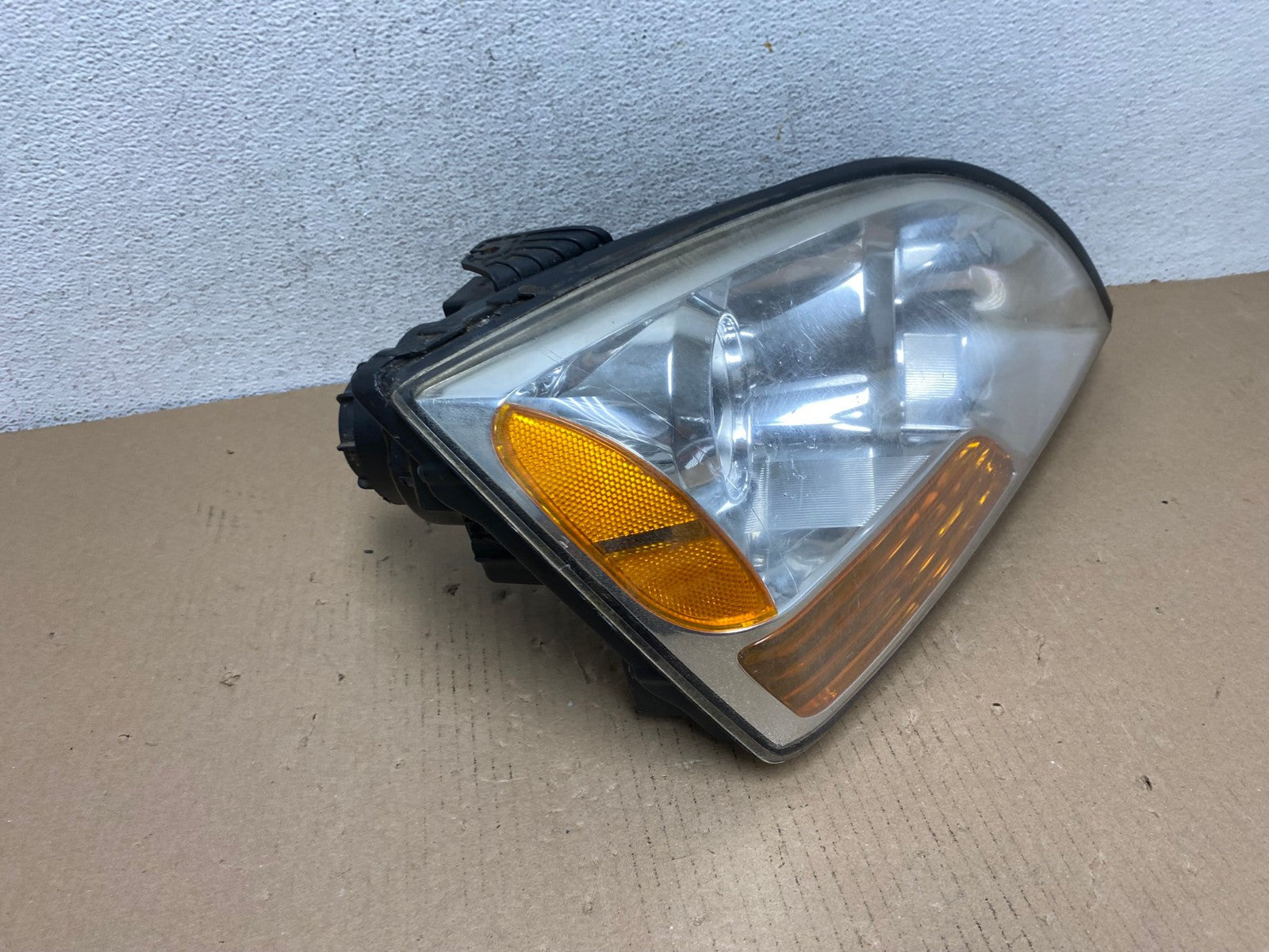 2007 2008 2009 Kia Sorento Right Passenger RH Side Headlight Halogen AF3085 LK2