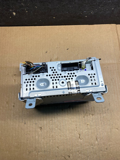 2013 2014 2015 Ford Taurus Radio Stereo CD Player Receiver AM FM Audio AI9972 DW5