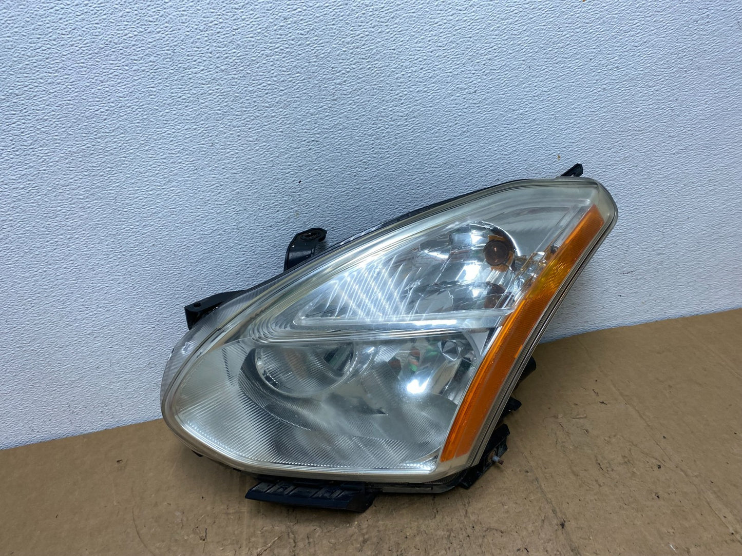 2008 to 2013 Nissan Rogue HID Xenon Headlight Left Driver Lh Side AD0563 DW0