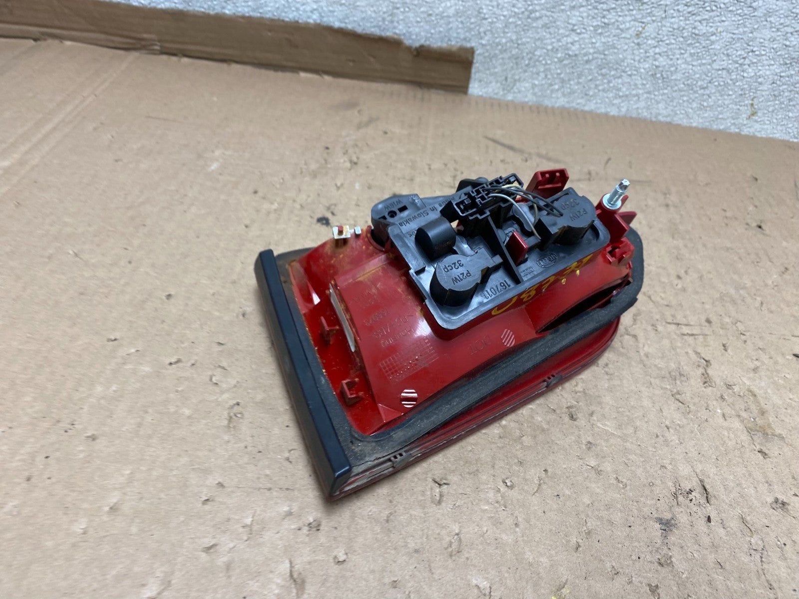2009 2010 2011 2012 Audi A4 Sedan Left Driver Side Inner Tail Light U8771 DW5