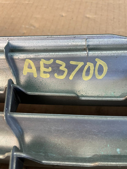 2003 to 2004 Toyota Corolla Front Upper Grill Grille Aftermarket AE3700 DG6