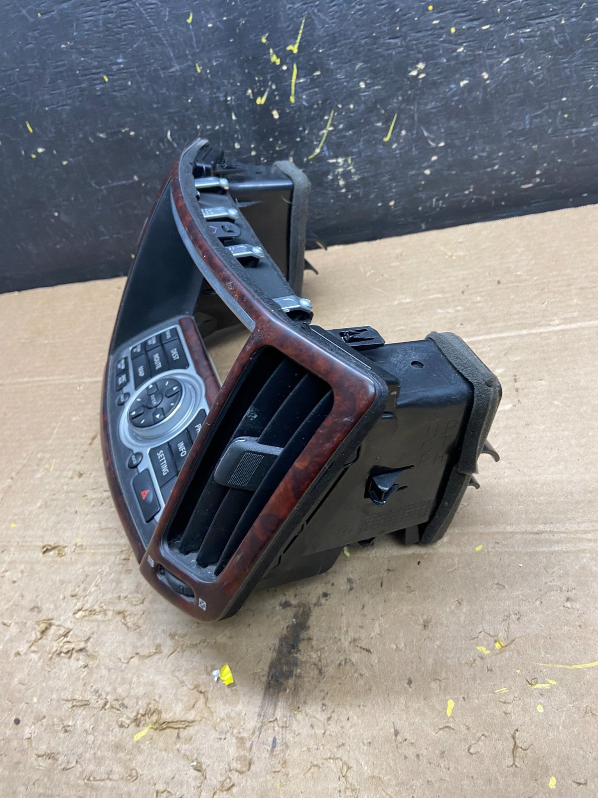 2008 - 2012 Infiniti G35 EX35 Radio Player Screen Panel Bezel w9801 DG2