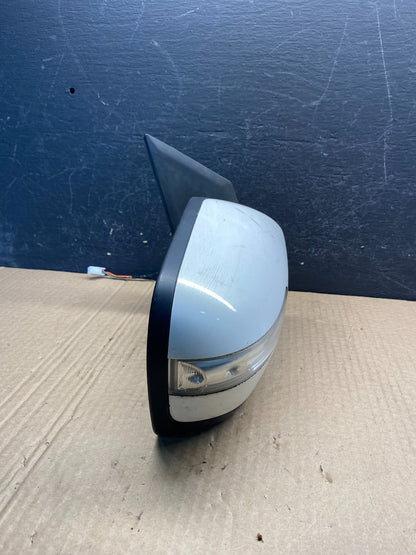 2007-2009 Mazda CX-7 Right Passenger View Door Mirror Turn Signal AF6973 DG10