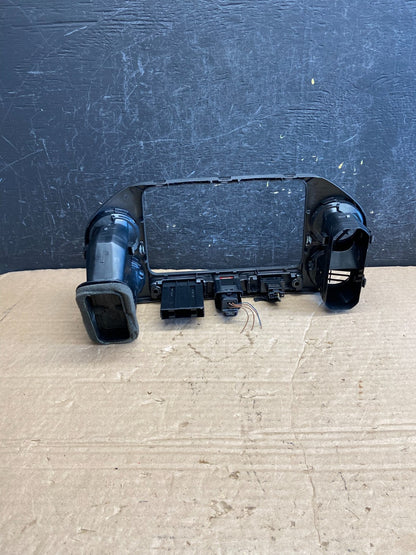 2009 2010 2011 Volkswagen Tiguan Center Dash Radio Bezel Trim AF2100 DW3