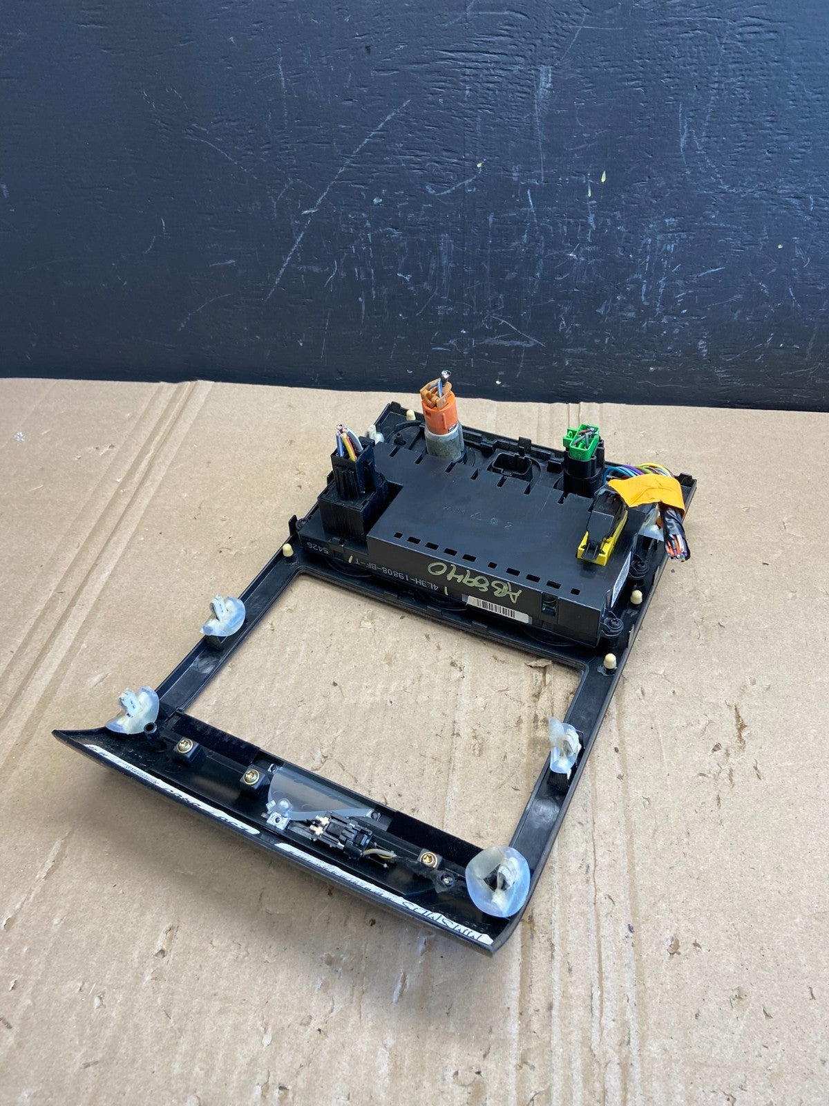 2004 to 2008 Ford F150 Radio Climate Dash Bezel Surround Black ab8940 DG3