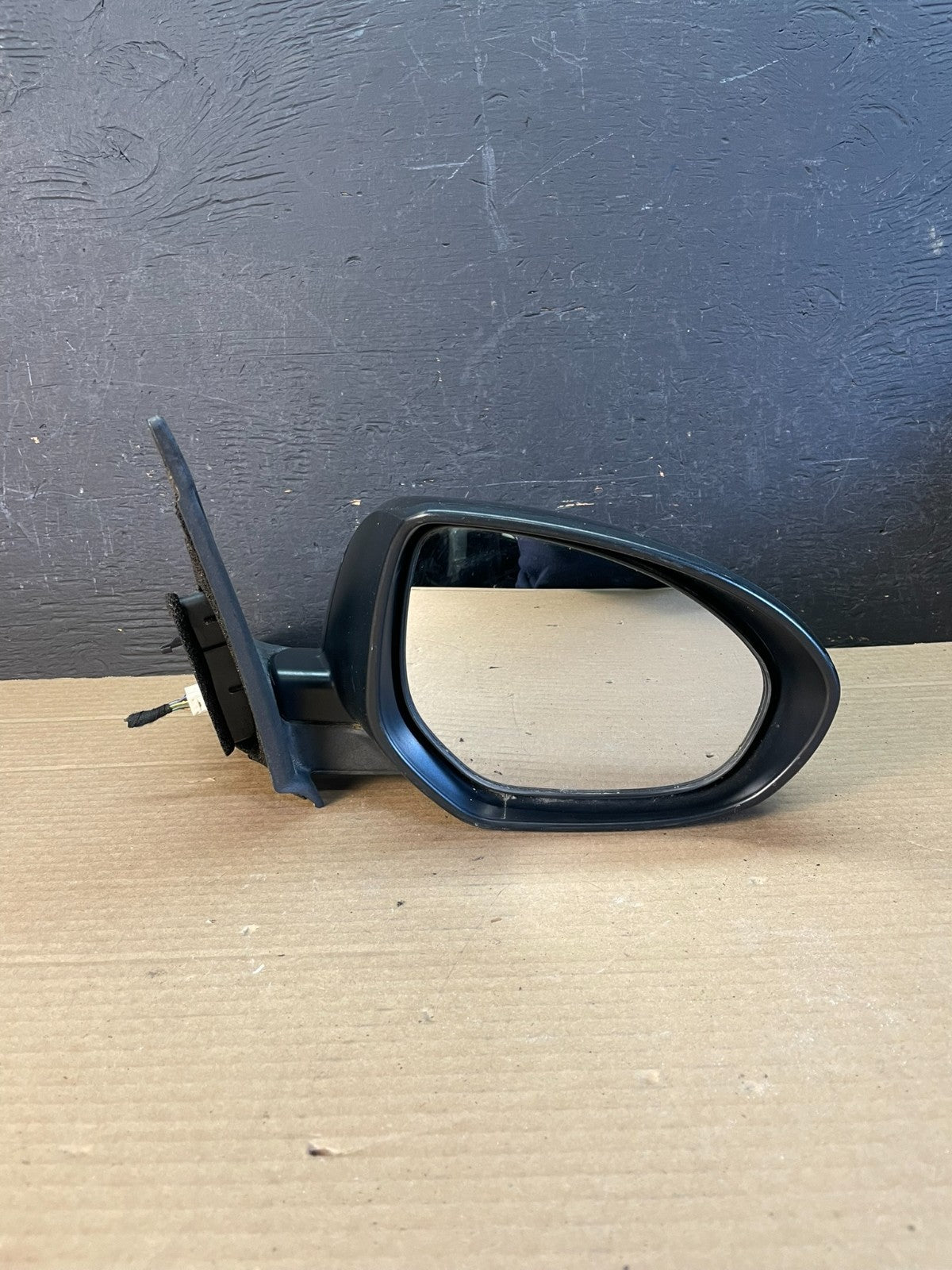 2010 to 2013 Mazda 3 Right Passenger Side View Mirror Power AE8612 DW8