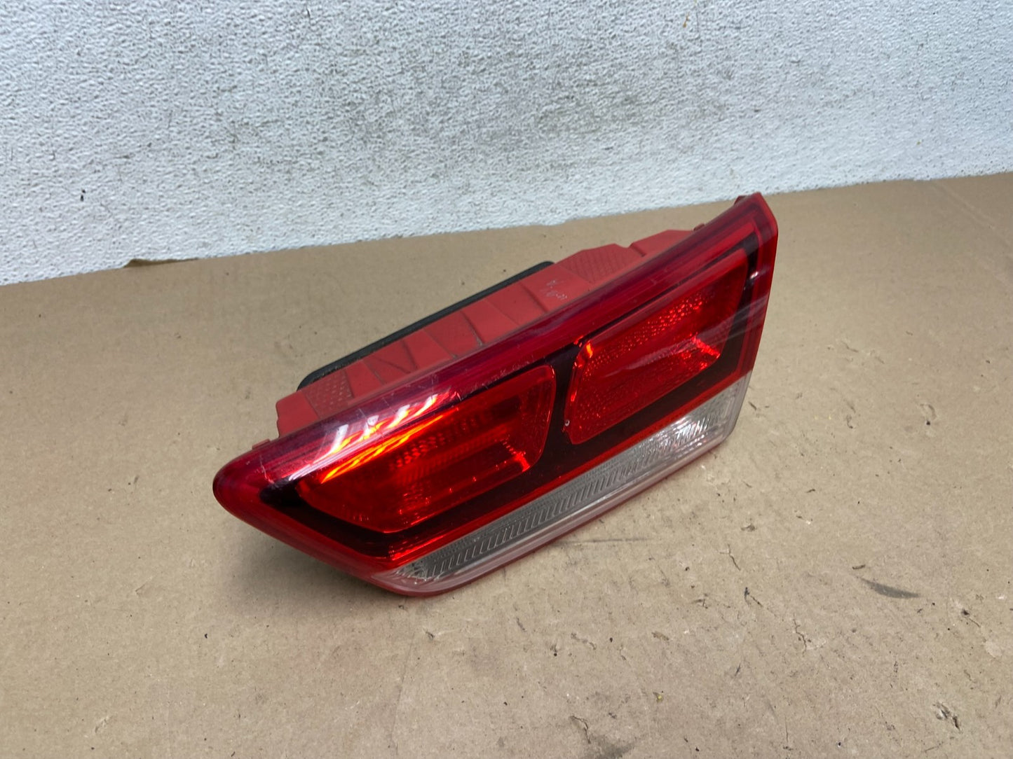2016 to 2018 Kia Optima Right Passenger Side Tail Light Inner AG40762