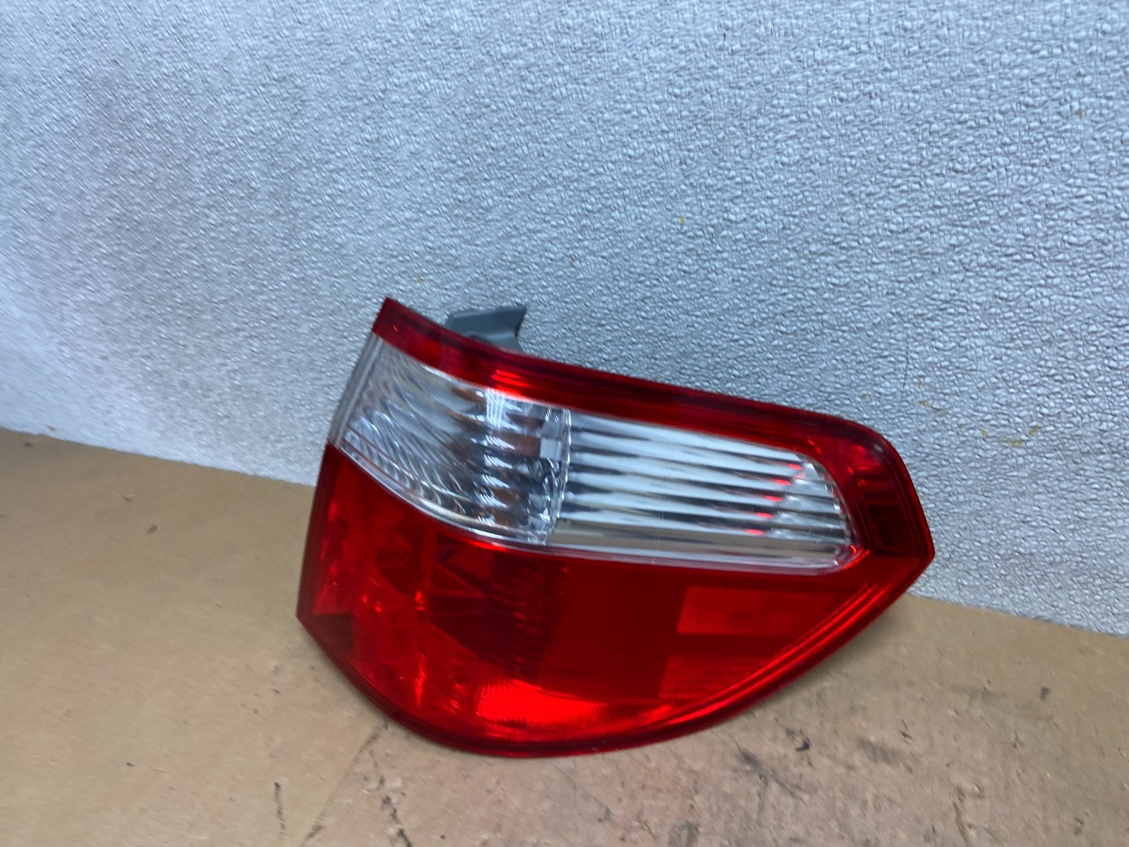 2005 2006 2007 Honda Odyssey Right Passenger RH Side Tail Light Oem AA0188 DW1