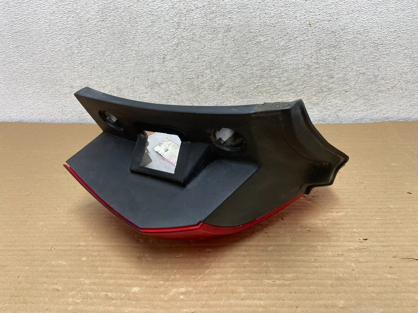 2010 to 2017 GMC Terrain Halogen Right Passenger Rh Side Tail Light AG8937 DW5
