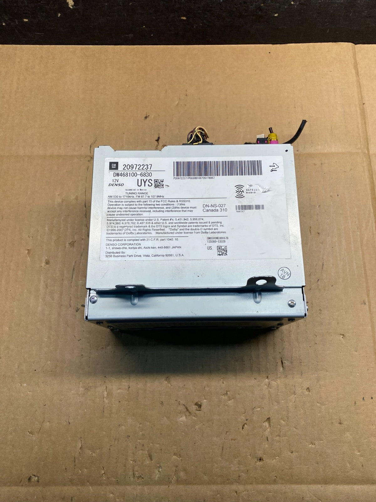 2010 to 2012 Cadillac SRX AM/FM/CD/MP3 Radio Head Unit Receiver AI9966 DW3
