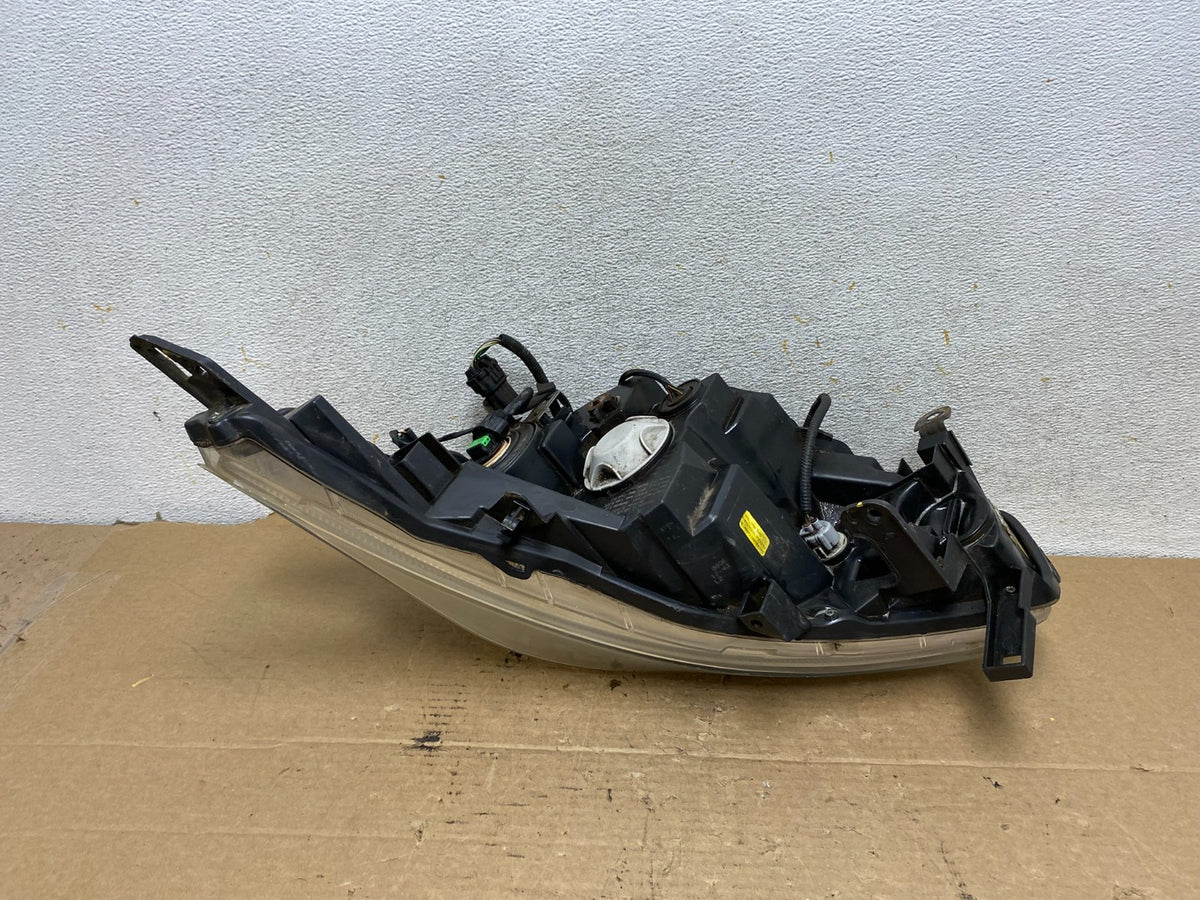 2015 to 2018 Nissan Murano Headlight Right Passenger RH AH8141 DW5