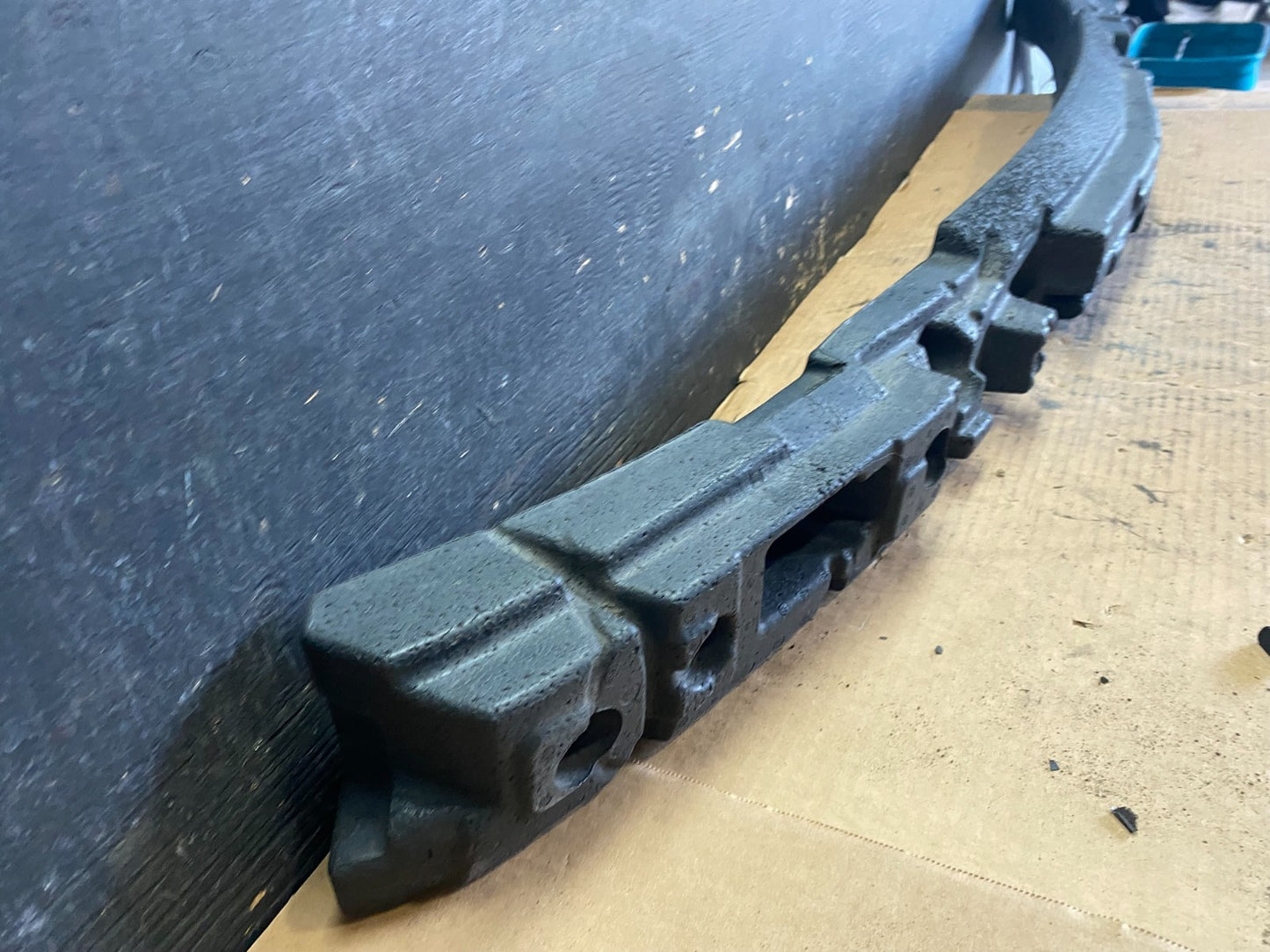 2007 to 2012 Mercedes GL450 X164 Front Bumper Impact Absorber OEM s0505 DG2