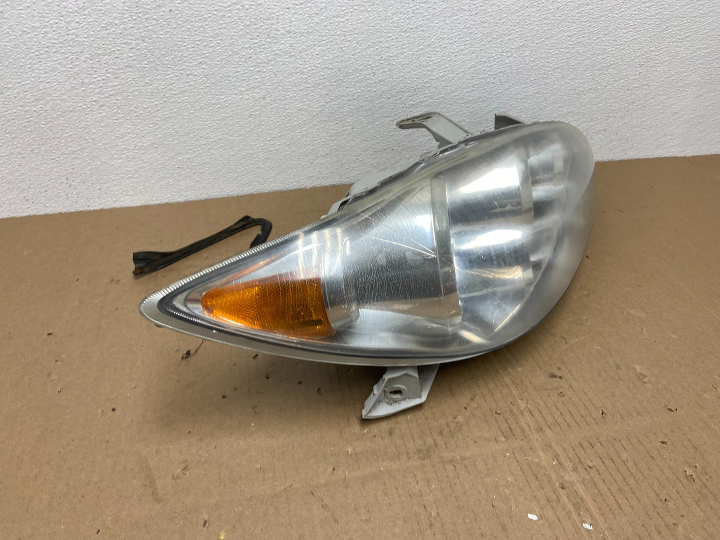 2005 to 2006 Toyota Camry Right Passenger RH Halogen Headlight DEPO AB6431 DW2