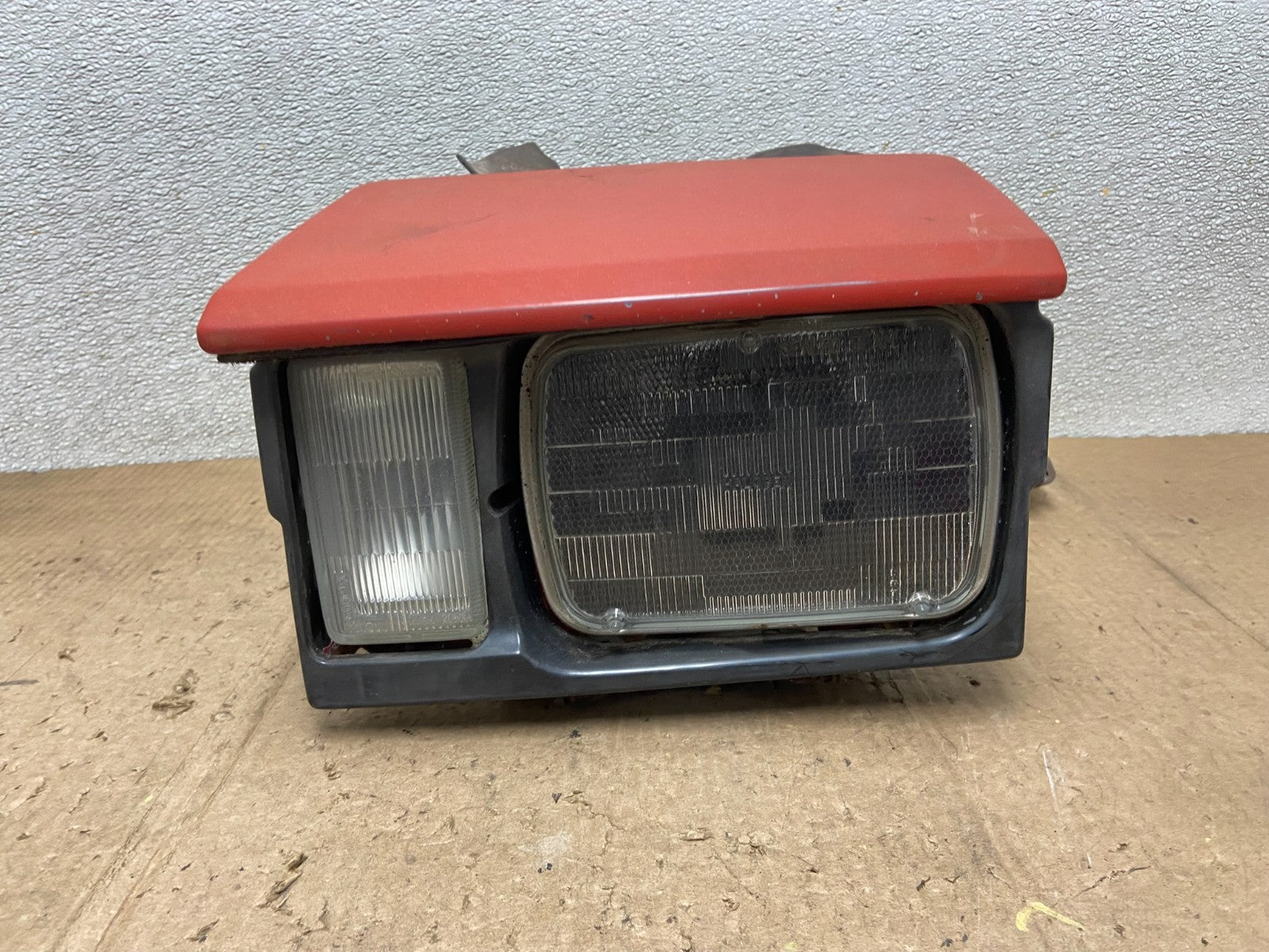 1984 to 1986 Nissan 300ZX Left Driver LH Side Halogen Headlight OEM AA7096 DG0