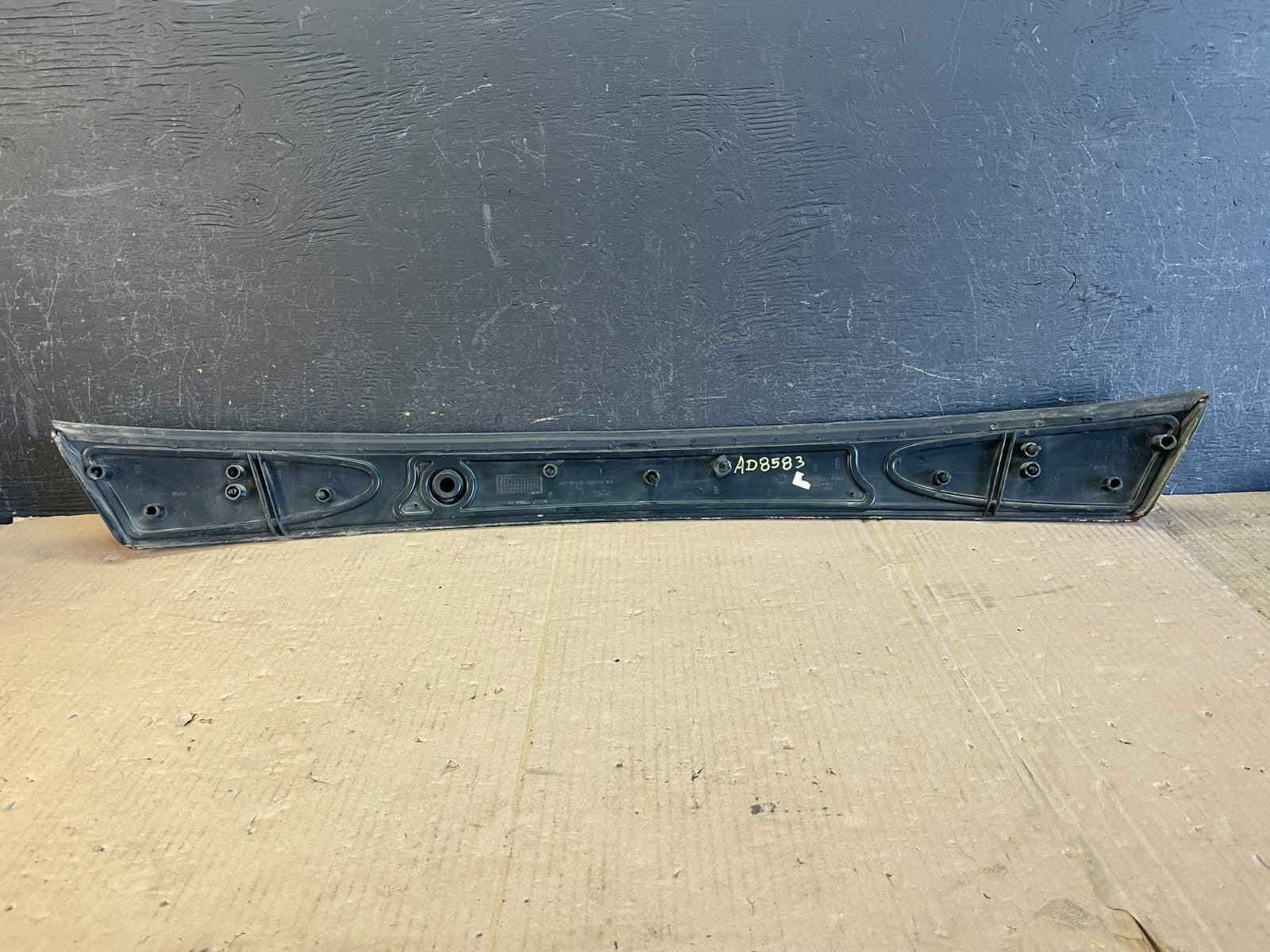 1998-2003 Ford Escort Sedan Rear Center Lid Mounted Tail Light ad8583 DG6