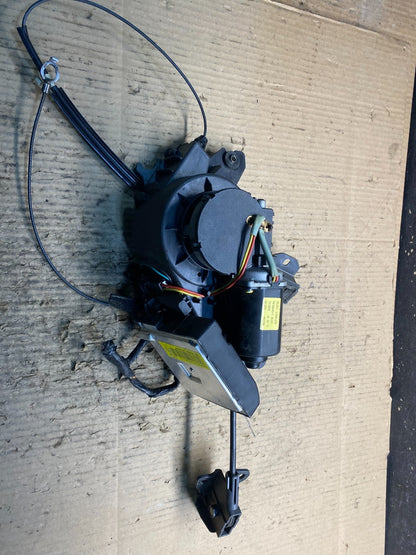 2007-2014 Kia Sedona Left Electric Power Sliding Door Motor Regulator Y1436 DG3