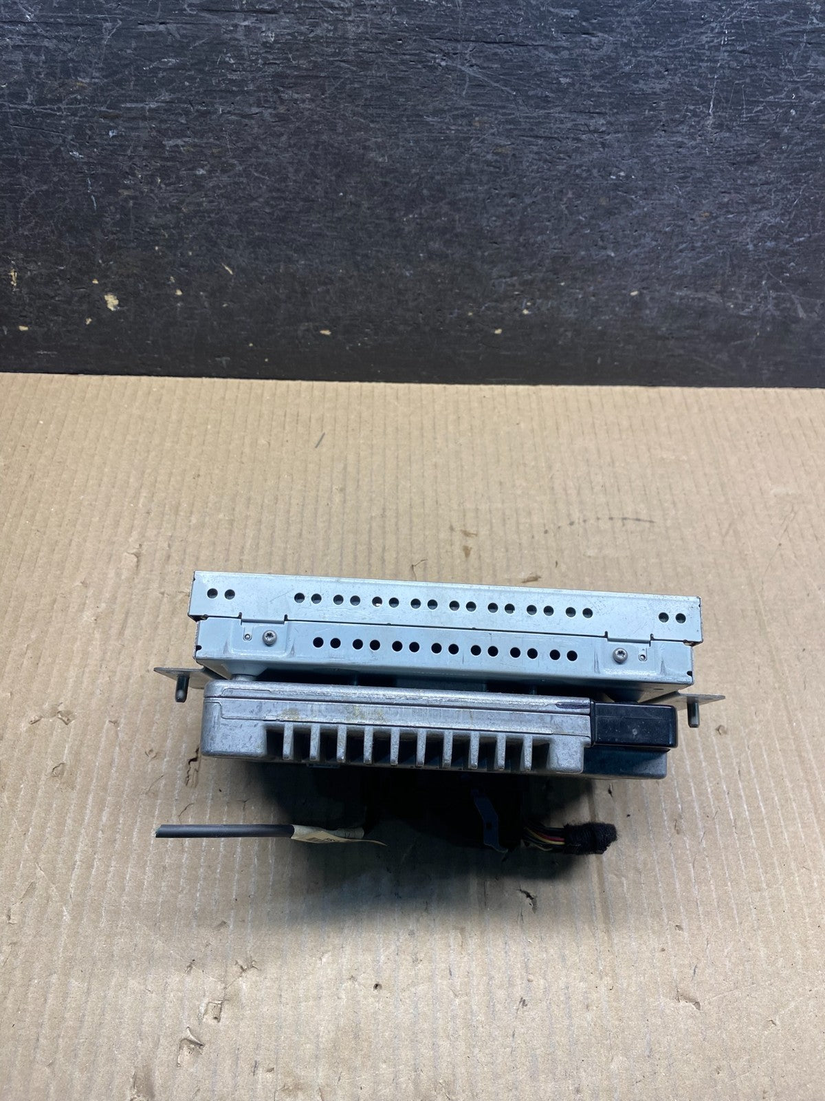2011 to 2013 Ford Explorer Radio Information Display Screen ai4889 DG1