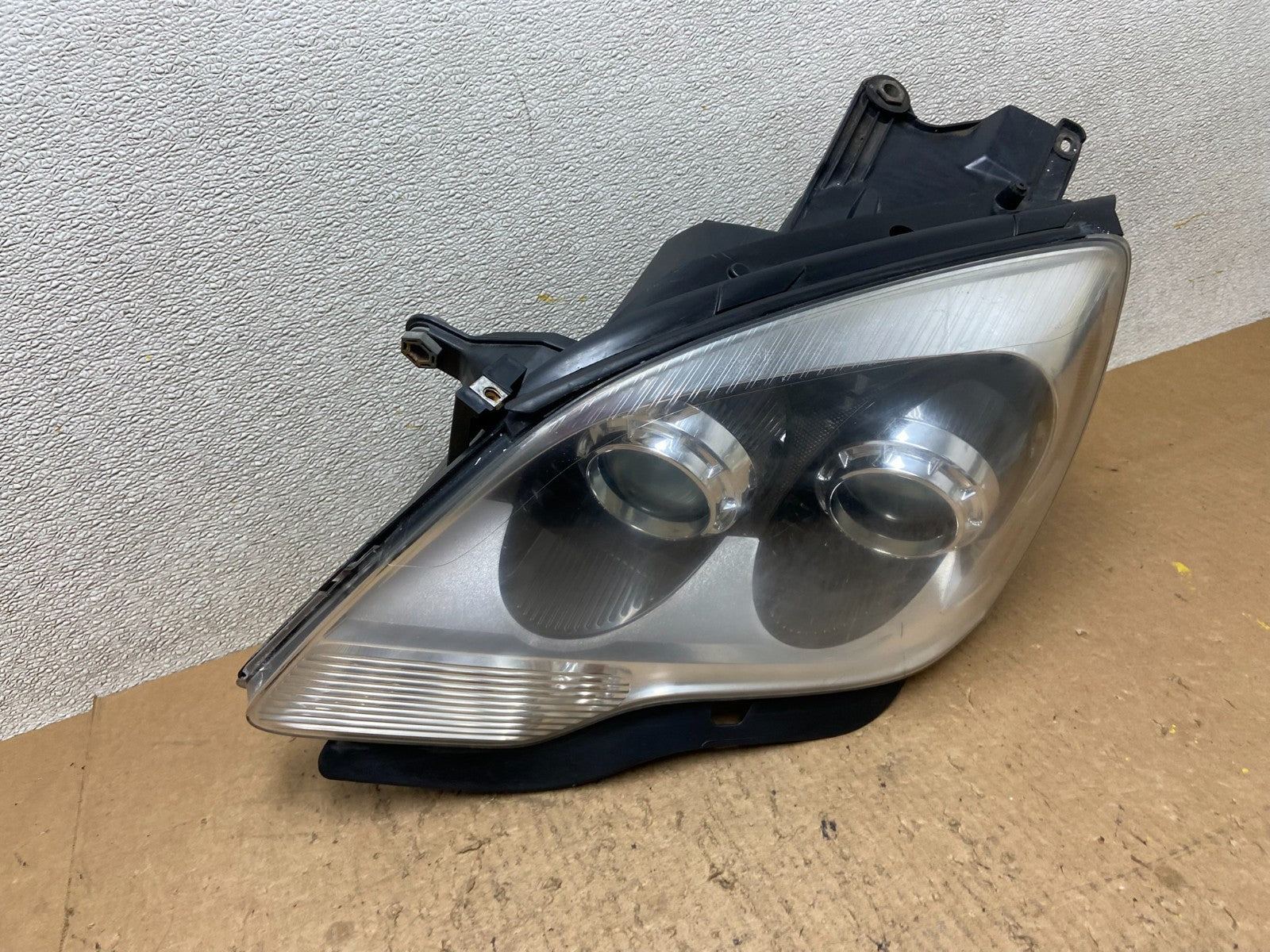 2007 to 2012 Gmc Acadia Halogen Headlight Left Driver LH Side Z9571 DW2