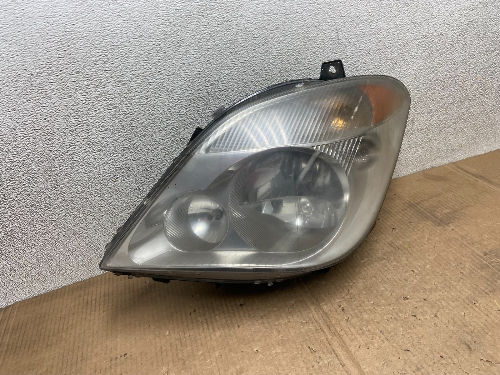 2007 to 2013 Mercedes Sprinter Headlight Left Driver Side Halogen Oem AA6503 DW2