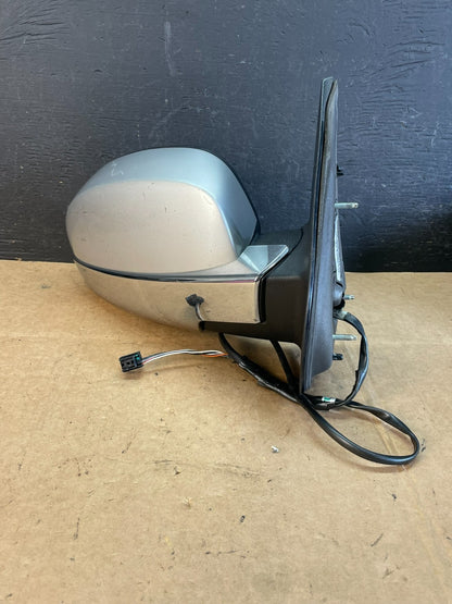 2007-2013 Chevrolet Tahoe Silverado Suburban Right Passenger Mirror AE1003 DW1