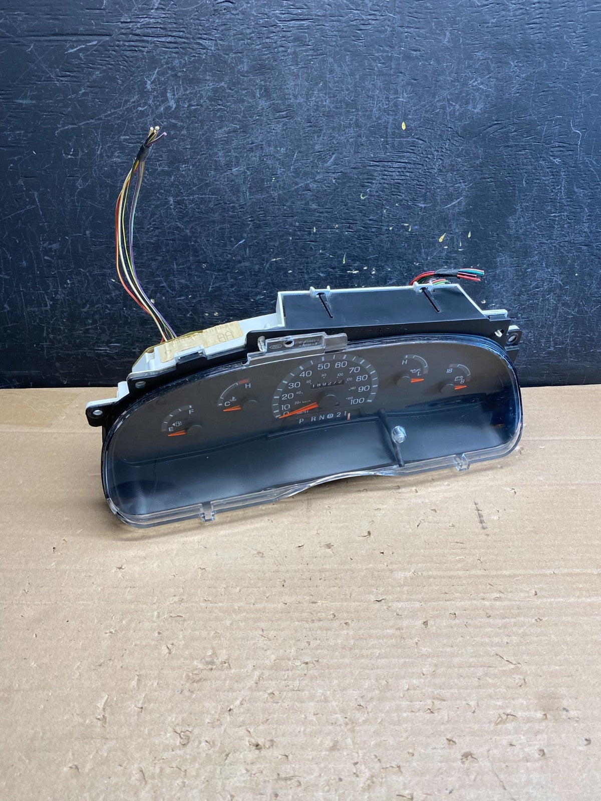 1997 to 2003 Ford E150 E250 VAN Gauge Speedometer Cluster AG6378 DG0