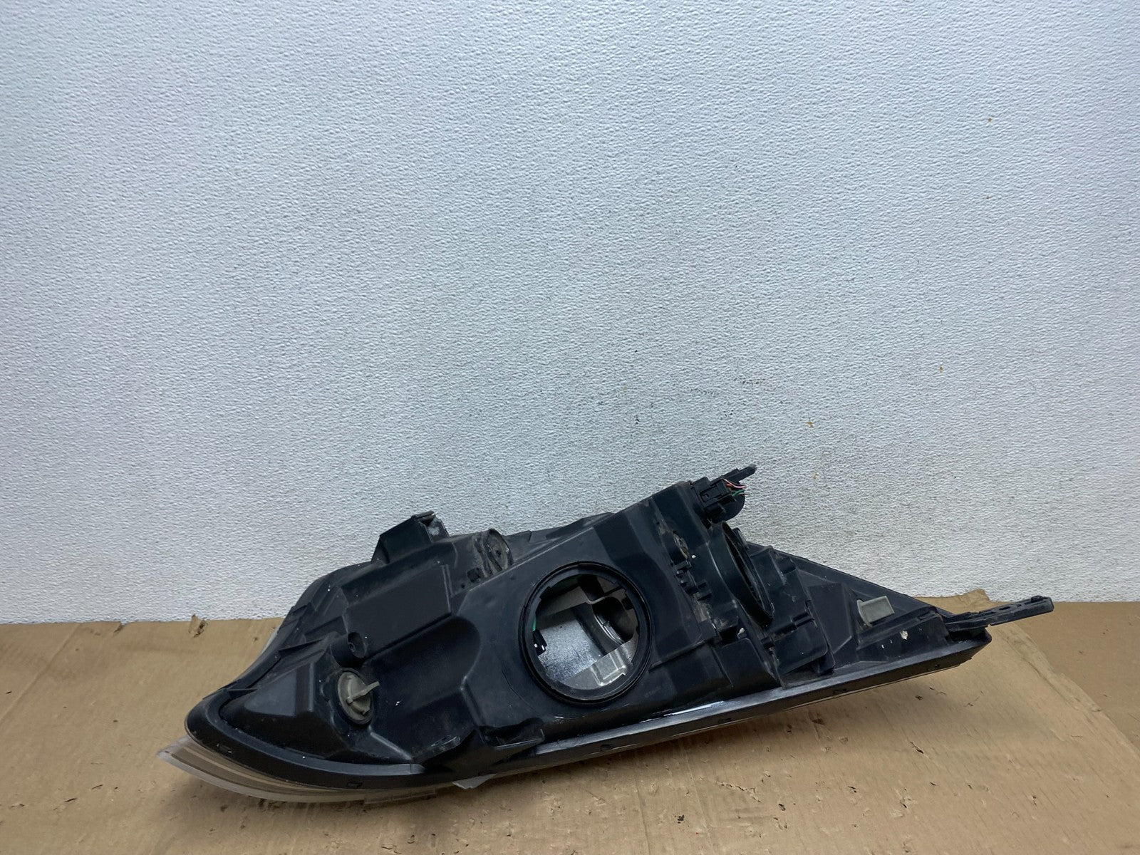 2012 to 2017 Kia Rio Hatchback Left Driver LH LED Projector Headlight AE9306 DG5