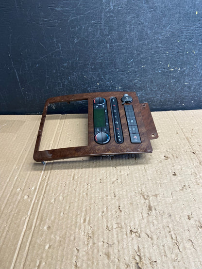 2004-2007 Ford Freestar Heater Climate Control Radio Control Bezel AF6446 DW1