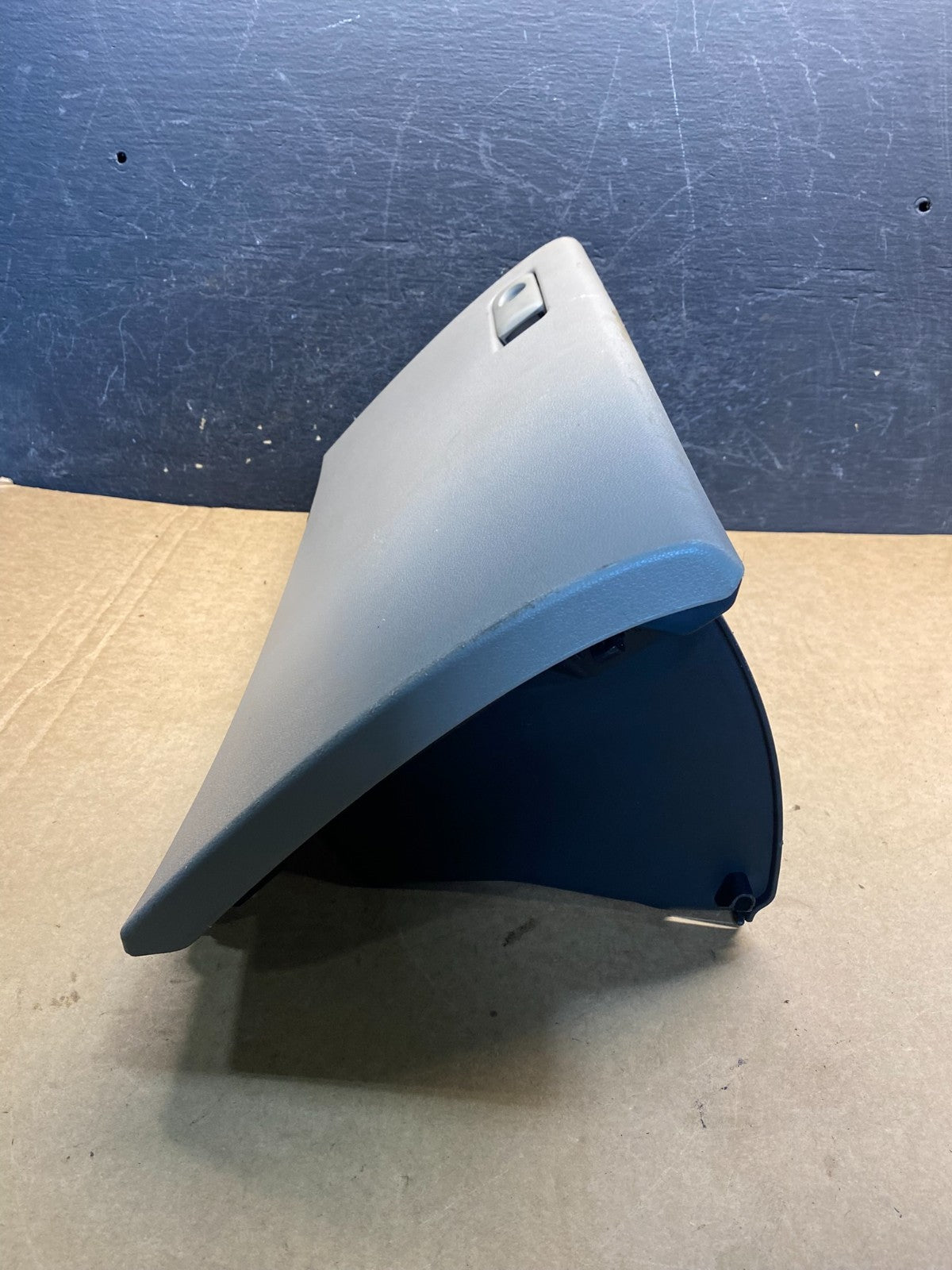 2011 - 2016 Honda Odyssey Front Right Passenger Storage Glove Box AH6982 DG2