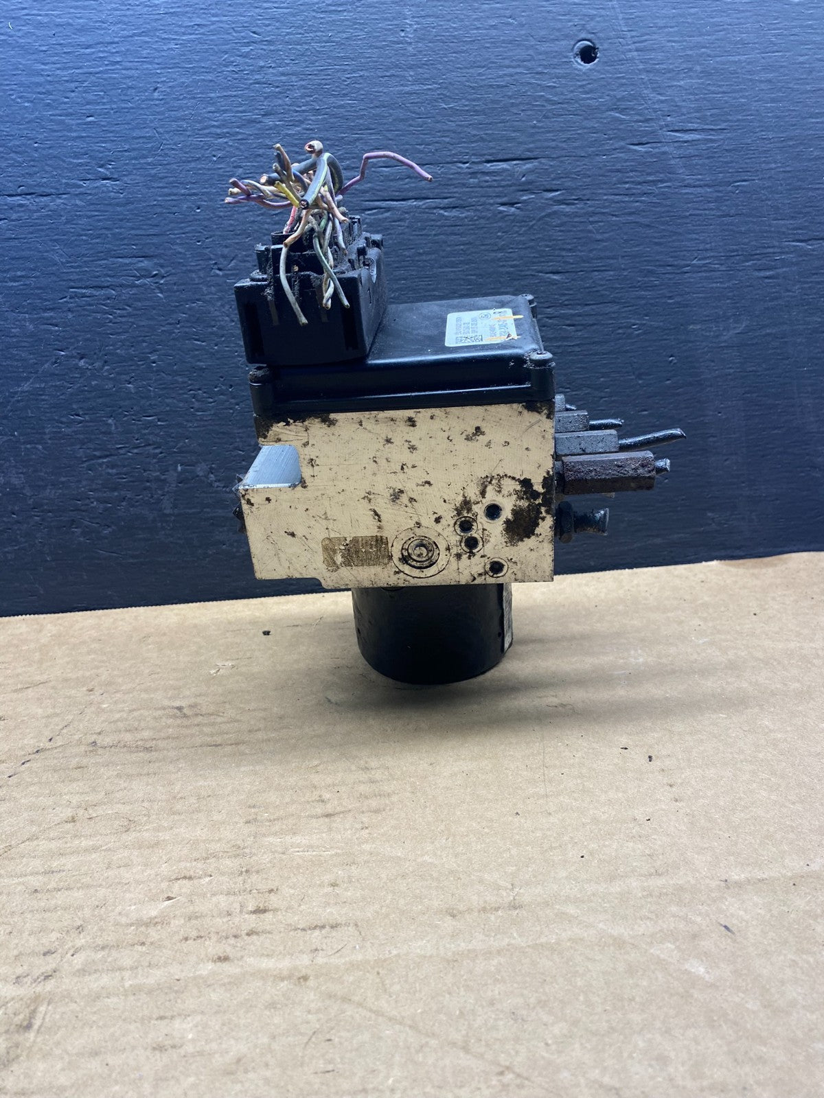 2011 - 2014 Ford E250 E350 Van ABS Anti Lock Brake Pump Module AC7982 DG4