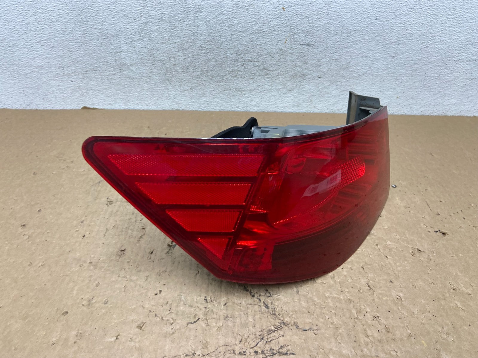 2010 - 2013 Kia Forte Left Driver LH Side Tail Light AF82282