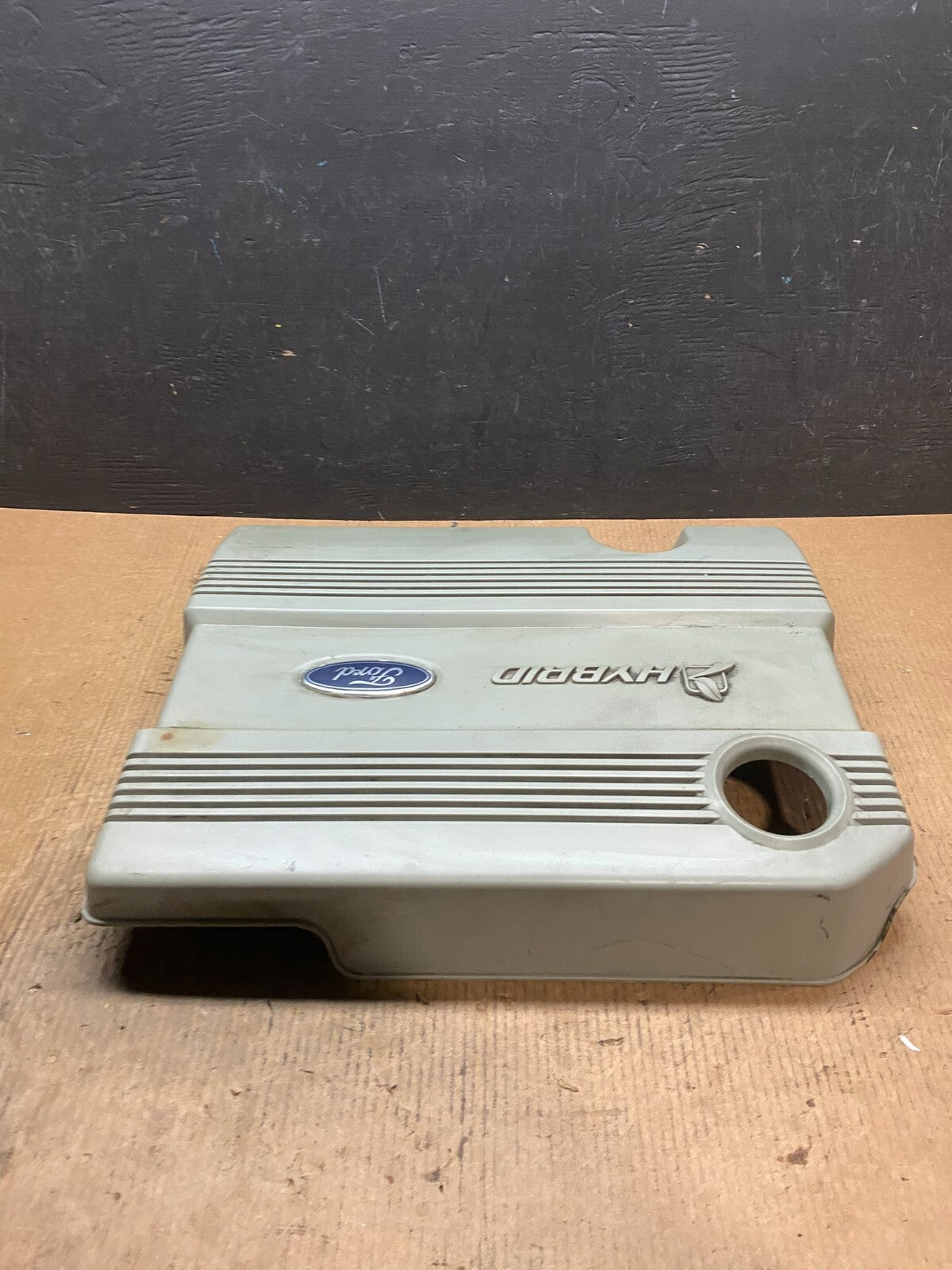 2006 to 2008 Ford Escape Hybrid Engine Motor Cover H4807 DG10