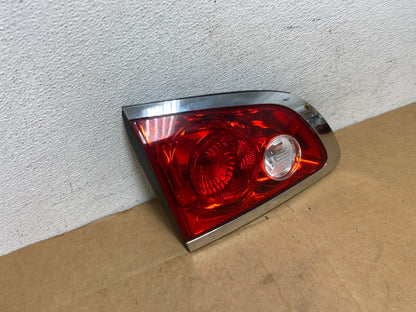 2008 - 2012 Buick Enclave Left Driver Lh Inner Tail Light AD4440 LK2
