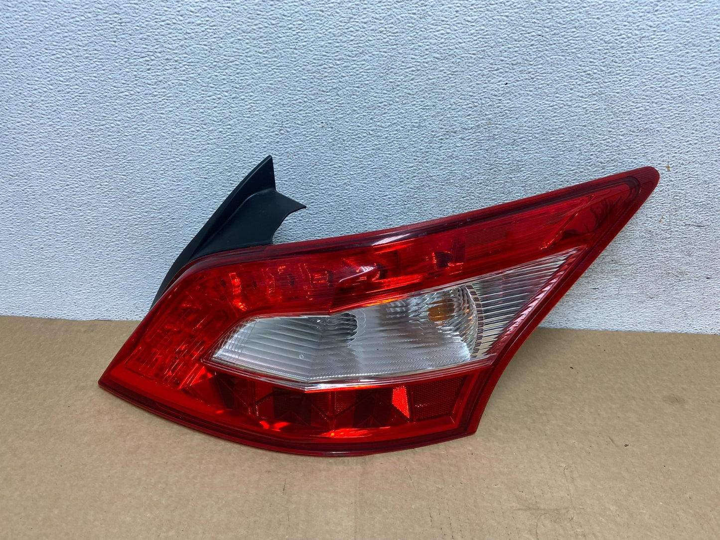 2009 2010 2011 Nissan Maxima Right Passenger RH Side Tail light AF9510 DW0