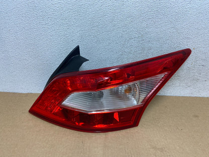 2009 2010 2011 Nissan Maxima Right Passenger RH Side Tail light AF9510 DW0