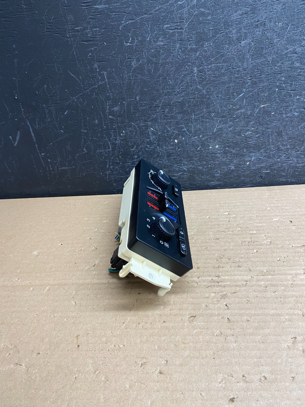 2003 to 2006 Chevrolet Silverado HVAC Heater Climate Control Module AG03541