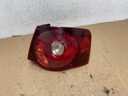 2008 2009 2010 Volkswagen Jetta Right Passenger RH Side Tail Light AG2127 LK0