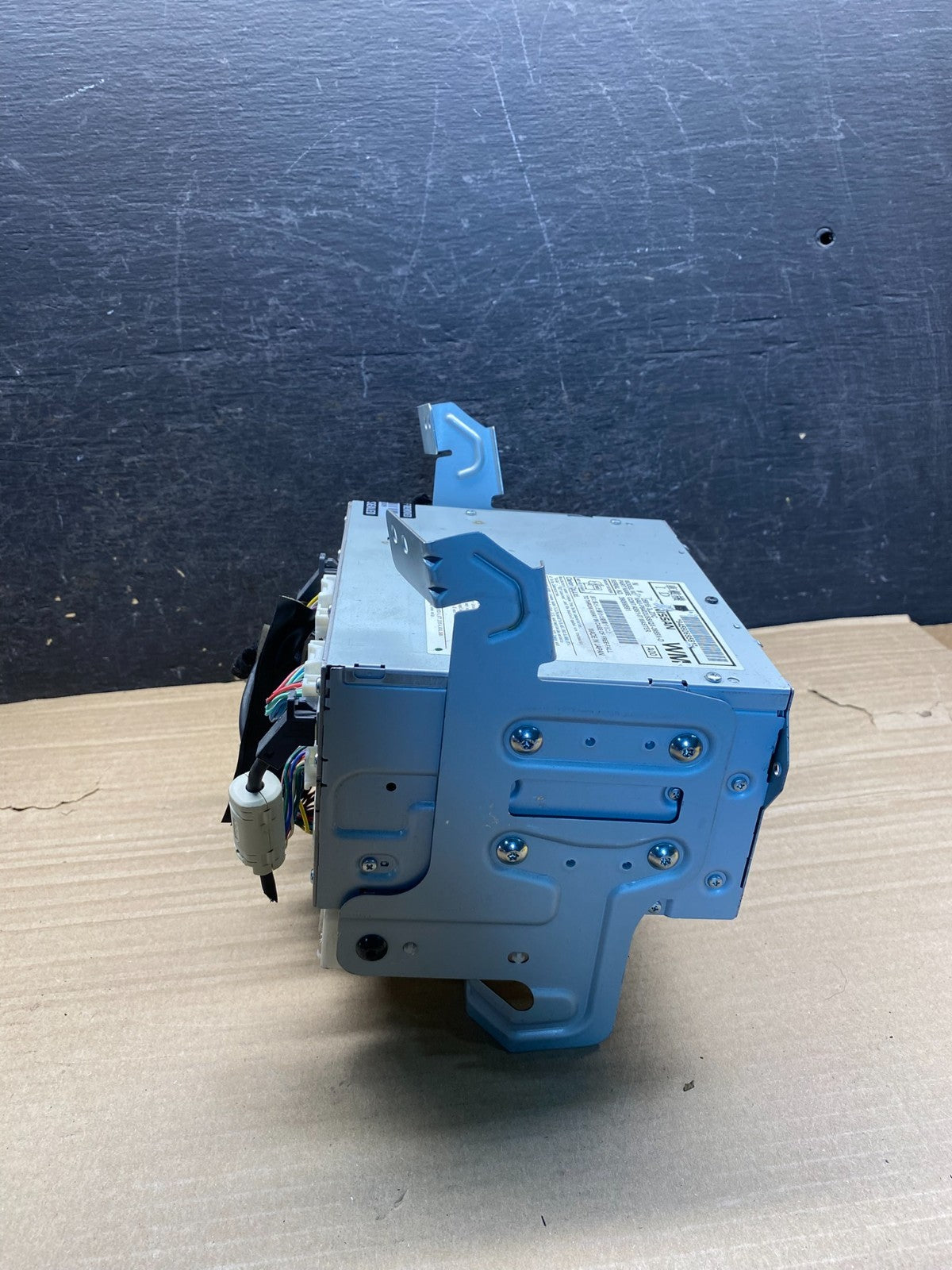 2013-2015 Nissan Murano AM FM Player Radio Receiver Temperature Control AH9920 D2