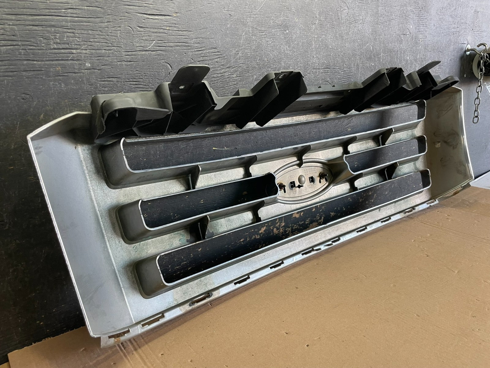 2007 to 2014 Ford Expedition Front Upper Chrome Grill Grille Oem aa6797 DG8