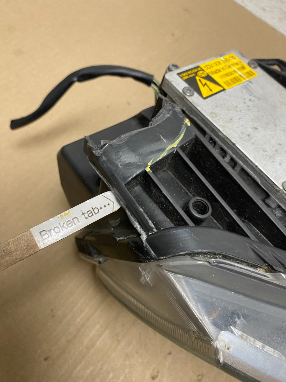 2005 to 2008 Audi A6 Left Driver Side Headlight Xenon HID AF5837 DW5