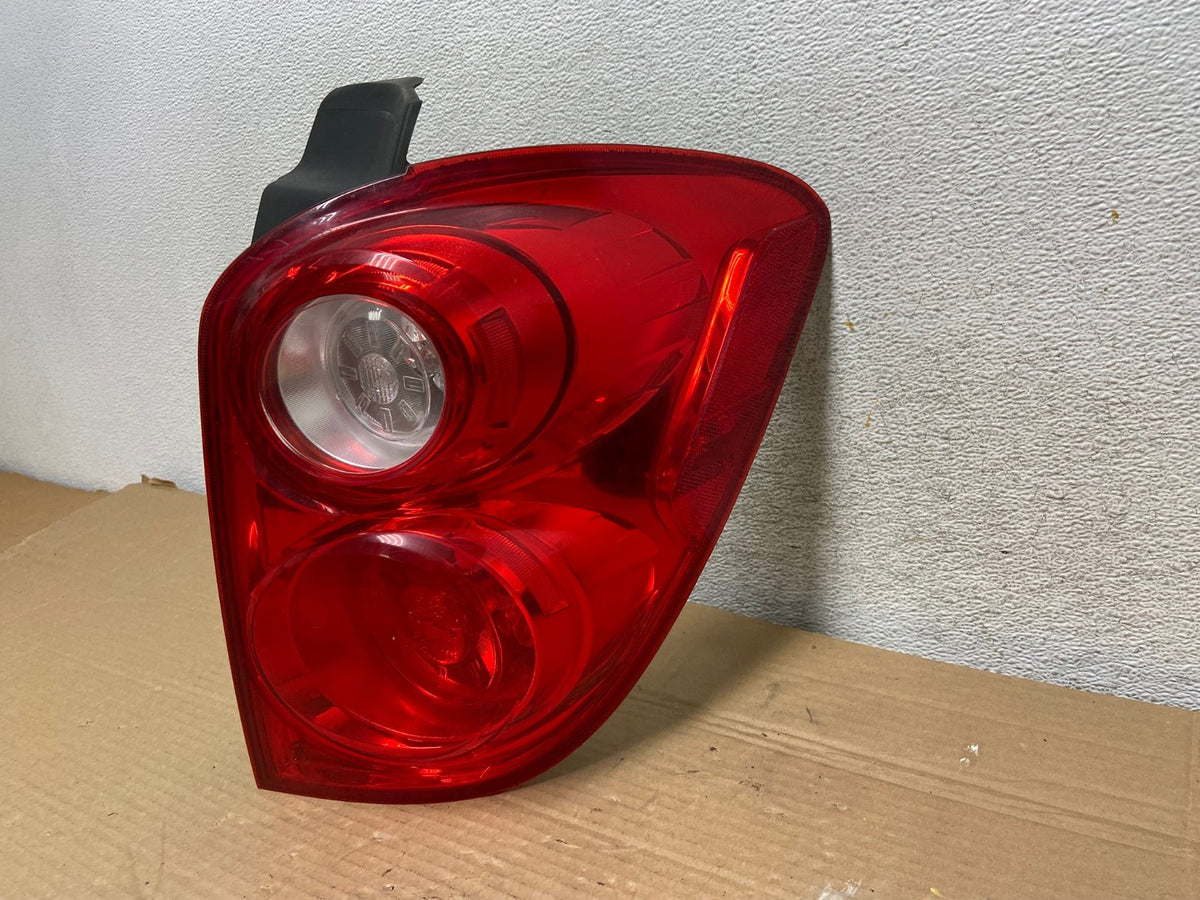 2010 to 2015 Chevrolet Equinox Right Passenger Rh Side Tail Light AG9011 LK2